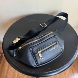 Limited Edition Fawn Design Fawny Pack - black